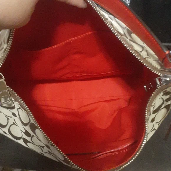 GUC Coach Hobo - Picture 4 of 7